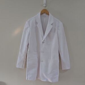 Medelita White Francis Patch Medical Lab Coat Men's Size 38